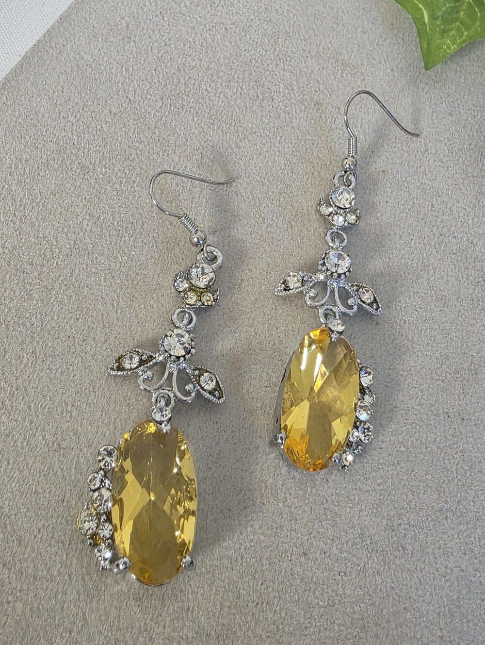 Vintage Yellow Crystal Oval Drop Earrings Rhinestone Dangle Chandelier Silver